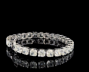 Brazalete de Tenis con Diamantes de Corte Cuadrado de Lujo, Acabado Elegante y Atemporal, Joyería Fina para Bodas - Product Image 4