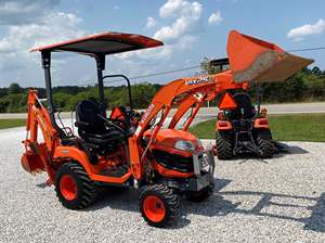 Tracteur Kubota BX25D Premium avec chargeur frontal de 23 CV, plateau de coupe, composants de qualité supérieure, prêt pour l'expédition mondiale - Product Image 3