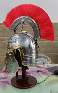 Casco de Centurión Romano Hecho a Mano con Pluma Roja, Acero Suave, Armadura Medieval para Recreación Histórica, Decoración para el Hogar y la Oficina - Product Image 5