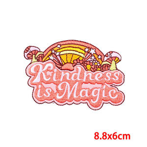 Parches bordados personalizados con nombre, tela de sarga, termoadhesivos para ropa, bolsos, sombreros, bajo MOQ, venta al por mayor - Product Image 1
