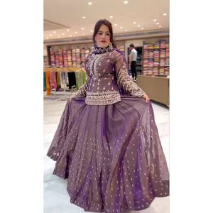 Ensemble Lehenga de vêtements de fête pour femmes avec broderie et séquence haut et bas de travail styles variables - Product Image 6