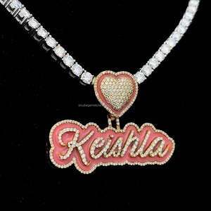 Colgante Personalizado con Letra y Nombre, Chapado en Oro, con Diamantes de Moissanita VVS Esmaltados, Plata de Ley 925, Moissanita Rosa Oscuro Helada - Product Image 3