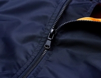 Blouson Bomber Homme Bleu Marine Personnalisé avec Logo Brodé, Blouson Aviateur Classique Zippé avec Poche Utilitaire sur la Manche Vente en Gros OEM