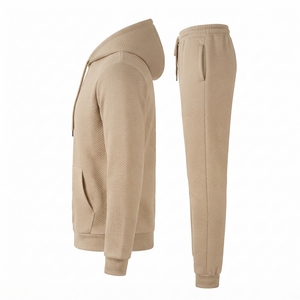 Conjunto Deportivo Personalizado para Hombre, Chaqueta Ligera y Pantalones para Entrenamiento y Actividades al Aire Libre - Product Image 2