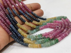 Collar de 5 Capas con Cuentas Facetadas de 4mm de Zafiro, Rubí y Esmeralda Naturales de Alta Calidad de Eminent Jewel - Product Image 4