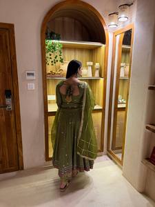 Ensemble Kurti en coton brodé vert avec dupatta, tenue traditionnelle ethnique pour femmes, robe de mariage ample, longueur au sol, Inde, Pakistan - Product Image 6