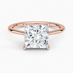Bague de fiançailles solitaire en moissanite taille princesse 2 carats, design à queue sculptée fendue - Product Image 5