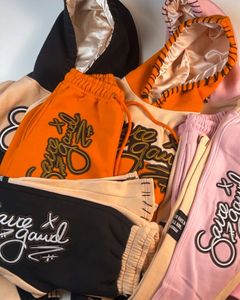 Sudadera con capucha roja vintage para hombre al por mayor, con cremallera, estampado gráfico, estilo urbano, logotipo personalizado, algodón, forro polar, ecológica - Product Image 4