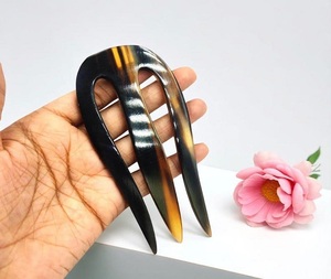 Épingle à cheveux en corne de buffle, étanche, écologique, faite à la main, forme naturelle, accessoire moderne, mariage pour femmes de l'Uttar Pradesh F S - Product Image 1