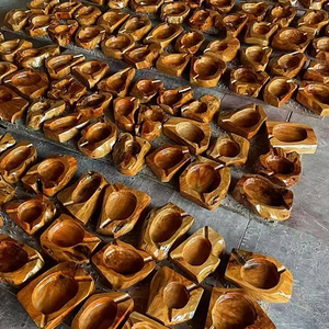 Cenicero de Madera, Porta Cenizas de Cigarrillos Cuadrado Irregular, Bandeja para Cigarros para Interiores y Exteriores - Product Image 2