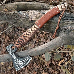 Hacha Vikinga Tradicional Industrial de Alta Calidad, Fabricada Directamente en Fábrica, de Acero al Carbono, Forjada a Mano, con Mango de Madera Personalizado - Product Image 4