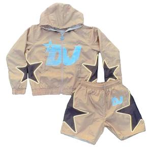 Ensemble de survêtement personnalisé respirant pour homme, en polyester et nylon, avec fermeture éclair, coupe-vent deux pièces, short et sweat à capuche - Product Image 4