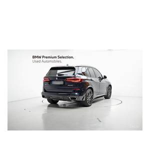 BMW X5 M50i 2022, conduite à gauche, boîte automatique, caméra de recul, 53 028 km - Product Image 2