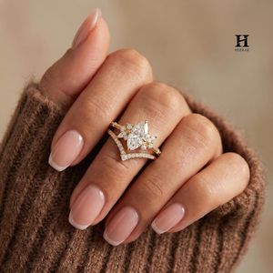 Bague de mariage personnalisée en diamant marquise cultivé en laboratoire, motif floral inspiré de la nature, solitaire en grappe, pavé incurvé - Product Image 3
