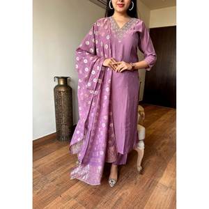 Hermosa parte superior e inferior de ropa de fiesta con Conjunto elegante de tamaño Dupatta XL - Product Image 2