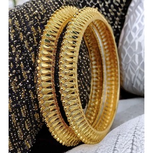 Gold Plated Alloy Honeycomb Pattern Traditional Ethnic <b>Bangles</b> Set for Women's Wedding Festival Party Wear - Product Image 6