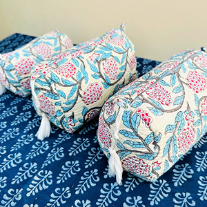 Bolsa de Maquillaje Acolchada a Cuadros, Bolsa de Almacenamiento de Tela de Algodón a Rayas, Impermeable, Suave para Mujer, Kit de Aseo de 3 Piezas - Product Image 1