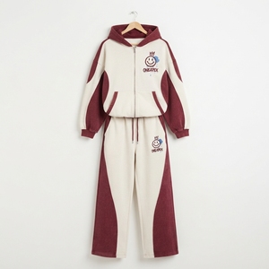 Ensemble de survêtement à capuche noir pour femme avec imprimé graphique, pantalon large à imprimé cœurs et étoiles roses, tenue streetwear deux pièces - Product Image 1