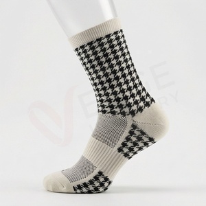 Chaussettes pour hommes, motif pied-de-poule, tricotées en coton, respirantes, écologiques, personnalisables, pour un usage quotidien, style automne - Product Image 3