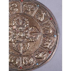 Mandala mural bouddhiste tibétain Vishwa-Vajra en laiton de 8 pouces fait à la main au Népal - Product Image 4