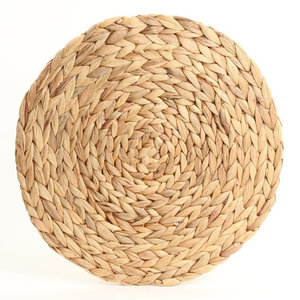 Lot de 4 chargeurs tissés en jacinthe pour table à manger, décoration de table et accessoires de cuisine - Product Image 1