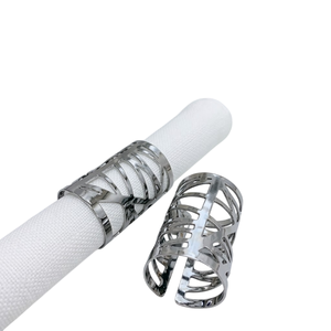 Lot de 6 Anneaux de Serviette de Luxe en Feuille d'Or – Élégants Supports Métalliques en Forme de Feuille pour Mariages, Fêtes, Noël et Dîners - Product Image 3