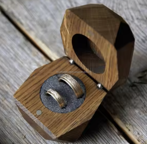 Boîte à bijoux en bois de noyer faite à la main avec logo personnalisé Tayyab Handicraft pour bague de fiançailles ou de mariage, modèle 3 pouces 6543 - Product Image 3