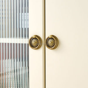 Boutons en laiton de qualité supérieure conçus pour les meubles, les armoires et les tiroirs, utilisation durable - Product Image 1