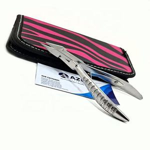 Coupe-ongles portable en acier inoxydable à pointe fine pour la manucure et la pédicure, idéal pour les soins des pieds. - Product Image 3