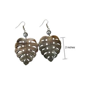 Mode femmes bijoux sculpté coquille Monstera feuille nacre grande taille boucles d'oreilles botaniques tropicales - Product Image 5
