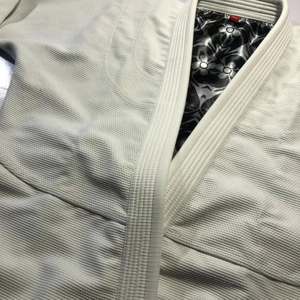 Uniforme de artes marciales de alta calidad para Unisex 100% algodón logotipo personalizado estampado Jiu JItsu traje artes marciales al por mayor - Product Image 4