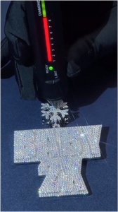 Colgante y Dije Personalizados de Moissanita Iced Out de Plata de Ley 925, Estilo Hip Hop Unisex con Engaste Completo y Opción de Letra Personalizada - Product Image 2