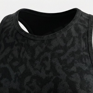 ชุดออกกำลังกายเอวสูงไร้รอยต่อ ไซส์ใหญ่ เสื้อผ้าโยคะกันน้ำ แฟชั่นสปอร์ตบรา ชุดออกกำลังกายวิ่งเทรนนิ่งรัดรูป - Product Image 4