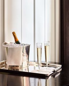 Golden beverage tub hotel <b>serving</b> bucket tabletop wine cooler luxury bar decor elegant ice container beer chilling bucket brass - Product Image 1
