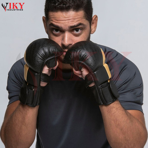 Équipement d'arts martiaux mixtes ultime en cuir noir et or avec logo personnalisé, directement de l'usine, pour grappling, sparring, gants de MMA - Product Image 5
