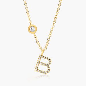 Collar con Colgante de Letra B Chapado en Oro, Cristales de Estrás con Engaste de Bisel, Cadena de Perlas de Agua Dulce, Estilo Clásico Unisex para Uso Diario - Product Image 1