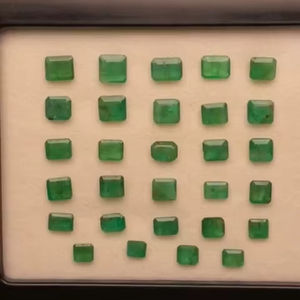 Lot de pierres précieuses d'émeraude zambienne naturelle taille émeraude, qualité AAA, avec un lustre superbe, belle couleur verte, polissage et taille parfaits. - Product Image 4