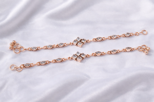 Chaîne de cheville en argent sterling 925 avec cristaux pour femme, bracelet de cheville minimaliste en forme de carré et de marquise avec diamants CZ, bijou de pied de mariée - Product Image 4