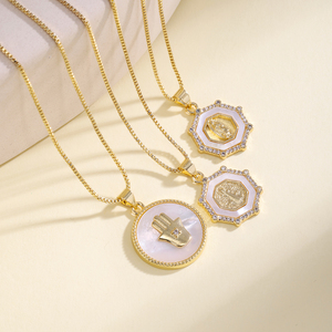 Collar con Colgante <span class=keywords><strong>de</strong></span> Mano <span class=keywords><strong>de</strong></span> Fátima Chapado en Oro QIKU con Circonitas, Collar Religioso Vintage para Mujer, Collar <span class=keywords><strong>de</strong></span> la <span class=keywords><strong>Virgen</strong></span> María - Product Image 2