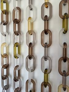 Sculpture en résine à maillons, décoration artistique pour la maison, forme irrégulière, colorée, transparente, marron, jaune, blanc, artisanat de moulage fait main - Product Image 1