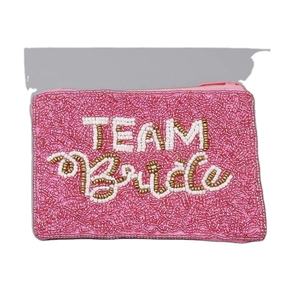 Porte-monnaie perlé avec motifs uniques pour les femmes qui aiment les accessoires de mode artisanaux et artistiques par MD HANDICRAFTS - Product Image 1