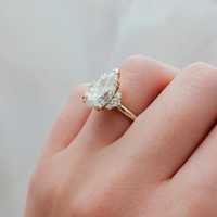 Bague de fiançailles de luxe en or véritable 18 carats avec diamant poire de 3 carats, vente en gros, trois pierres, diamant de laboratoire CVD HPHT, fabricant