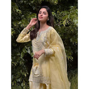 Conjunto de ropa de fiesta de diseñador para mujer, parte superior inferior y Dupatta, elegante y elegante - Product Image 6