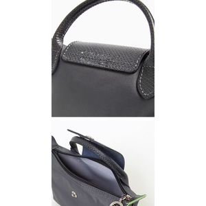 Bolso Tote Mini Plegable de Nylon y Cuero para Mujer, Ligero y Versátil, Tipo Bandolera - Product Image 4