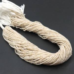 Perles de pierre de lune naturelle plaquées argent et diamant, 2 mm - 2,5 mm, pour la création de bijoux minimalistes, perles pour collier, perles minuscules - Product Image 5