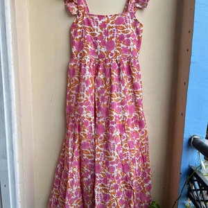 Vestido Maxi Bohemio Rosa y Blanco para el Verano, Estampado Floral a Mano, Cuello Cuadrado, Sin Mangas, Tela de Algodón, Vestido Largo - Product Image 1