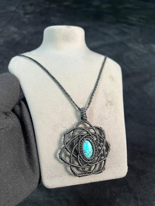 Collier pendentif en macramé fait main avec perles, design papillon tendance, style bohème naturel, chaîne en bambou réglable, bijou de guérison - Product Image 5