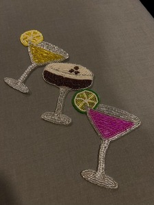 Breloque de sac de luxe faite à la main avec perles brodées, motif Good Smile, porte-clés pour sacs - Product Image 2