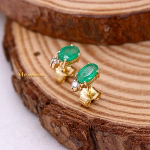 ต่างหูเพชรรูปไข่ธรรมชาติ 14K สีเหลืองทองทำด้วยมือเครื่องประดับอัญมณีสำหรับผู้หญิงงานแต่งงานของขวัญหมั้น - Product Image 3