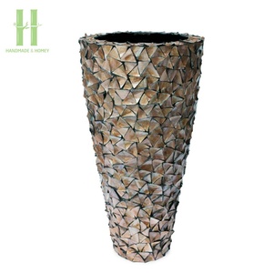 แจกันตั้งโต๊ะเปลือกหอยมุกตกแต่งสไตล์โมเดิร์นใหม่ พร้อมดีไซน์หลากหลาย ผลิตโดยโรงงาน HNH Craft รับผลิตแบบ OEM - Product Image 6